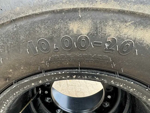 Apollo awe-713 10.00-20 velg met band dubbel lucht (4x) - afbeelding 7 van  12