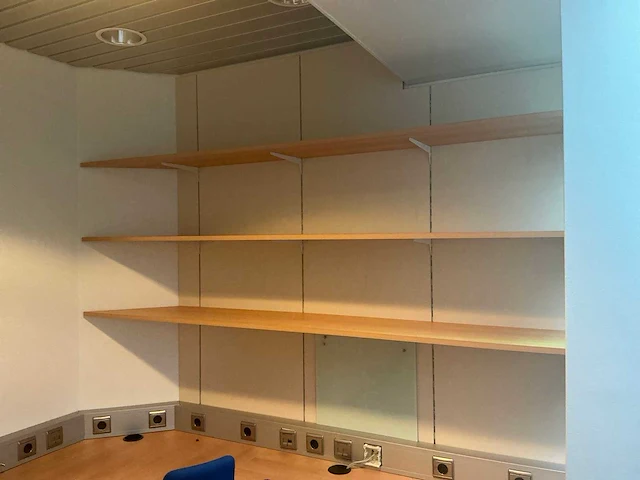 Apotheek interieur winkel toonbank - afbeelding 24 van  54