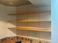 Apotheek interieur winkel toonbank - afbeelding 24 van  54