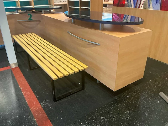 Apotheek interieur winkel toonbank - afbeelding 34 van  54