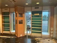 Apotheek interieur winkel toonbank - afbeelding 52 van  54