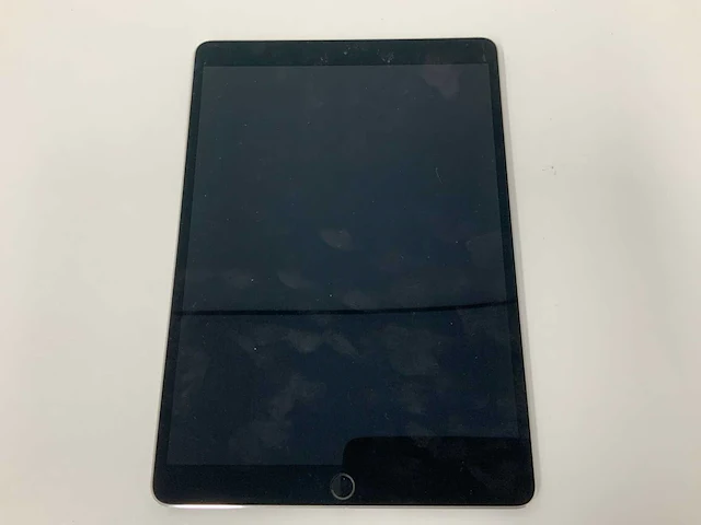 Apple - 10.5-inch ipad pro (2017): wifi + cellular, 256gb, space gray - mphg2nf/a - afbeelding 2 van  3