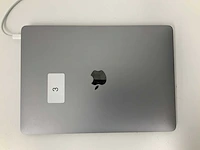 Apple - 2020 - 13-inch macbook air (2020): 1.1ghz. 2-core i3, 8gb, 256gb, space gray - mwt82n/a - laptop - afbeelding 3 van  4