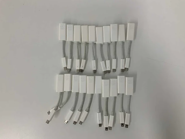 Apple - a1433 thunderbolt naar gigabit ethernet adapter (20x) - afbeelding 1 van  1