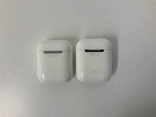 Apple - a1602 airpods 2 with charging case - mv7n2am/a (2x) - afbeelding 2 van  2