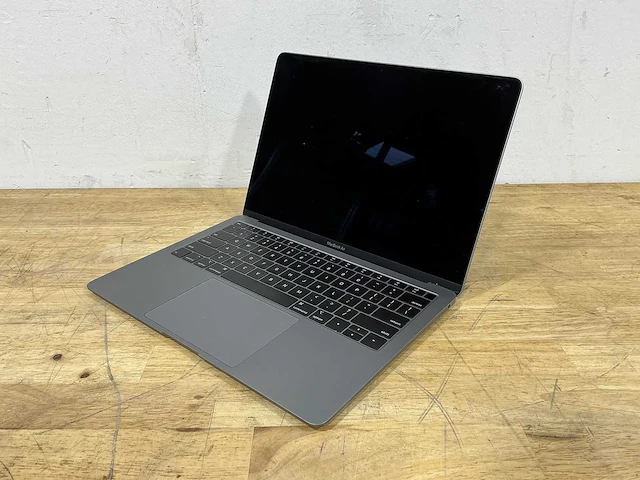 Apple - a1932 - laptop - afbeelding 1 van  4