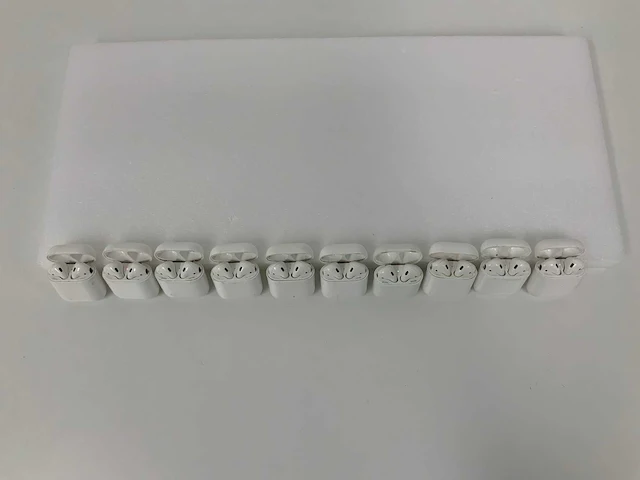 Apple - airpods 2, with charging case - mv7n2zm/a (10x) - afbeelding 1 van  1