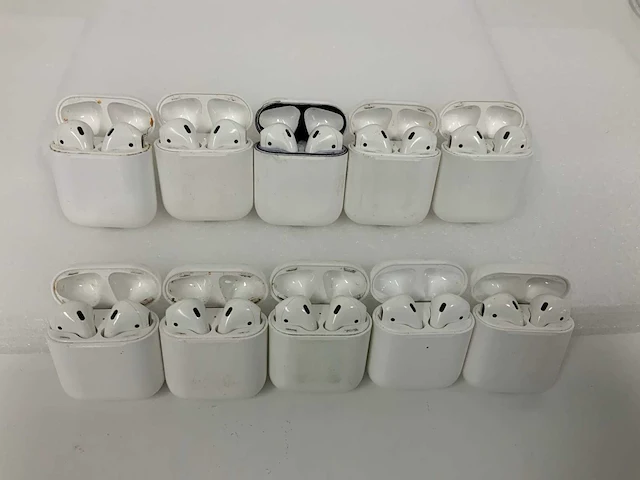 Apple - airpods 2, with charging case mv7n2zm/a (10x) - afbeelding 1 van  1