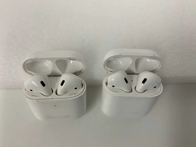Apple - airpods 2gen., with charging case (2x) - afbeelding 1 van  1