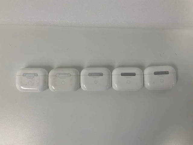 Apple - airpods pro, with charging case - mwp22am/a (5x) - afbeelding 2 van  2