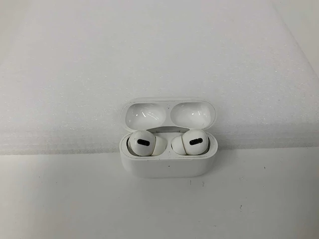 Apple - airpods pro with wireless charging case mwp22zm/a - afbeelding 1 van  1