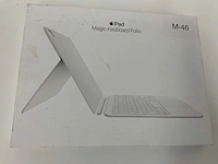 Apple - apple magic keyboard folio for ipad (10th generation) danish - afbeelding 1 van  2