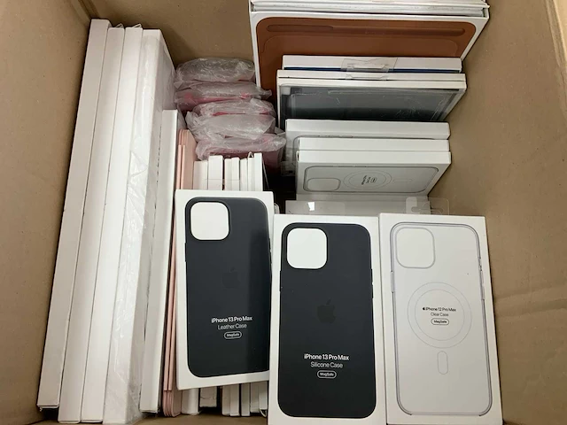 Apple - diverse ipad en iphone hoesjes (66x) - afbeelding 2 van  3