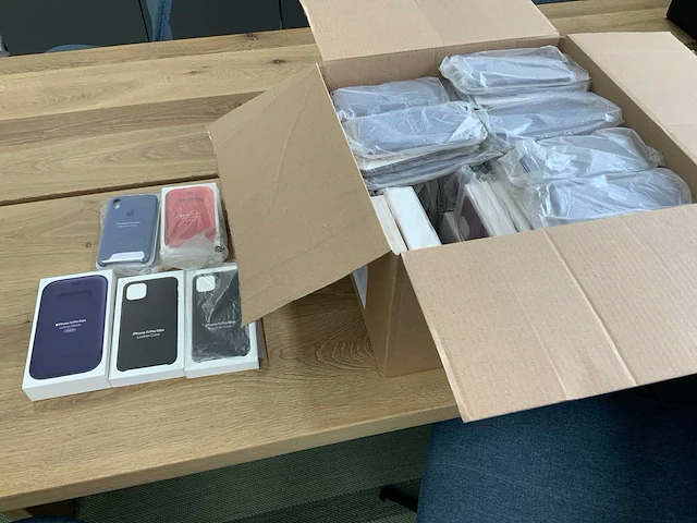 Apple - diverse iphone 11/12/13/14/xs hoesjes (88x) - afbeelding 3 van  3