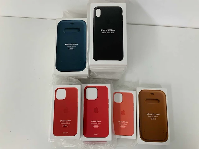 Apple - diverse iphone 12/13 cases (25x) - afbeelding 1 van  4