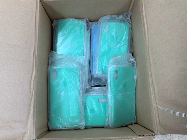 Apple - diverse iphone hoesjes nieuw in de verpakking (38x) - afbeelding 2 van  2