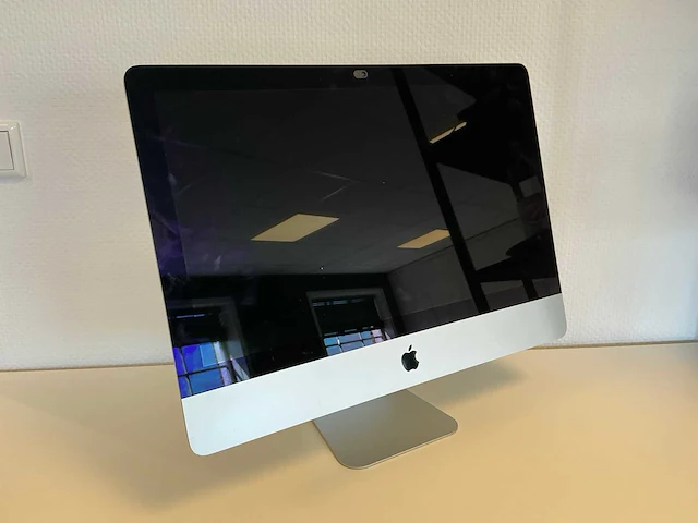 Apple - imac16,2 (24 inch) - desktop - afbeelding 1 van  3