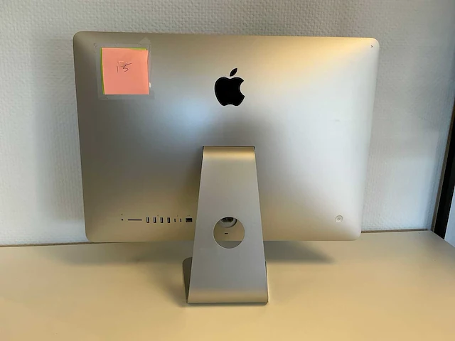 Apple - imac18,2 (24 inch) - desktop - afbeelding 3 van  5