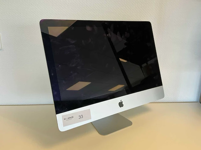 Apple - imac18,2 (24 inch) - desktop - afbeelding 1 van  5
