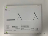 Apple - ipad 10th generation magic keyboard folio white british - afbeelding 2 van  2