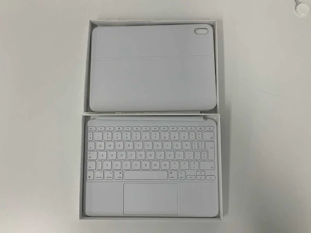Apple - ipad 10th generation magic keyboard folio - afbeelding 1 van  3