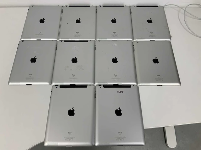 Apple - ipad 2 16/32/64gb black (10x) - afbeelding 3 van  3
