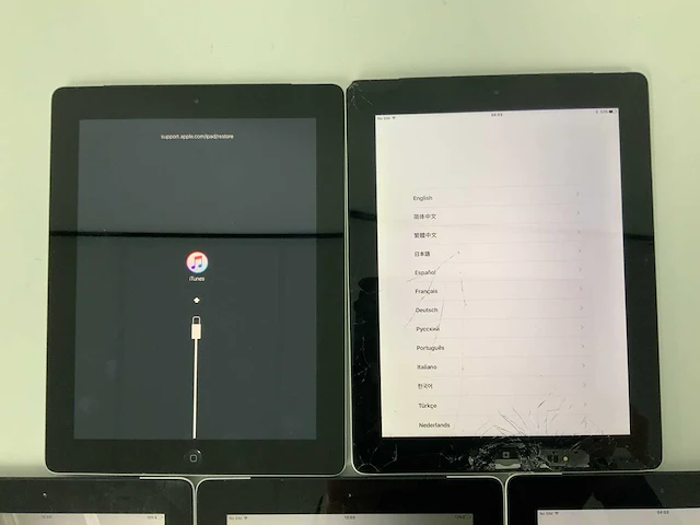 Apple - ipad 4 32gb black (5x) - afbeelding 2 van  5
