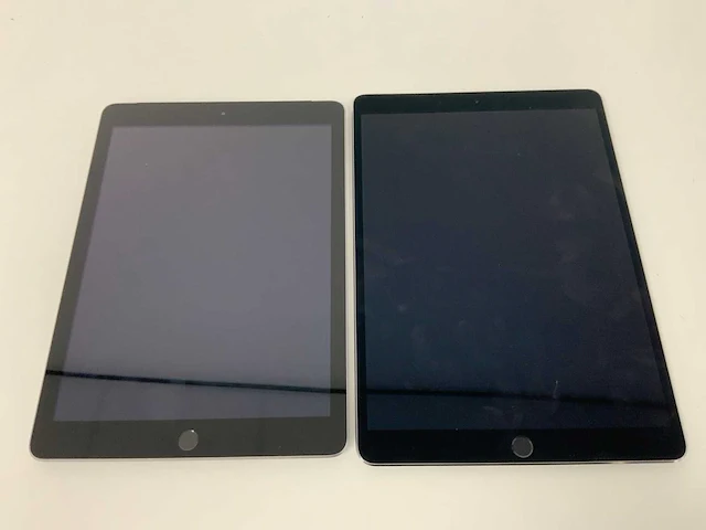 Apple - ipad 5 128gb space gray + ipad pro 10.5-inch 64gb space gray (2x) - afbeelding 2 van  3