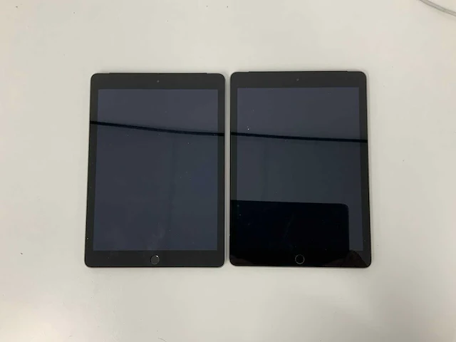 Apple - ipad 5 wifi+cellular 128gb space gray (2x) - afbeelding 2 van  3