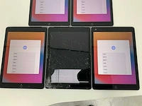 Apple - ipad 6 32gb space gray + ipad 5 32gb space gray (5x) - afbeelding 3 van  5