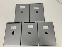 Apple - ipad 6 32gb space gray + ipad 5 32gb space gray (5x) - afbeelding 5 van  5