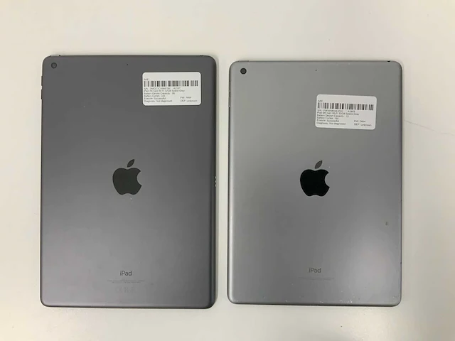 Apple - ipad 6 + 7 wifi 32gb space gray mr7f2nf/a + mw742nf/a - afbeelding 3 van  3