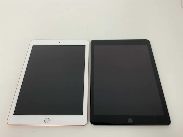 Apple - ipad 6 wifi 32gb space gray/gold (2x) - afbeelding 2 van  3