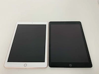 Apple - ipad 6 wifi 32gb space gray/gold (2x) - afbeelding 2 van  3