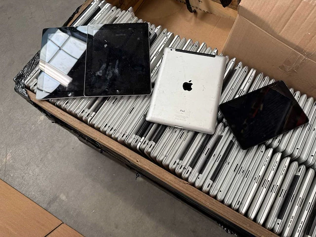 Apple - ipad (75x) - afbeelding 1 van  4