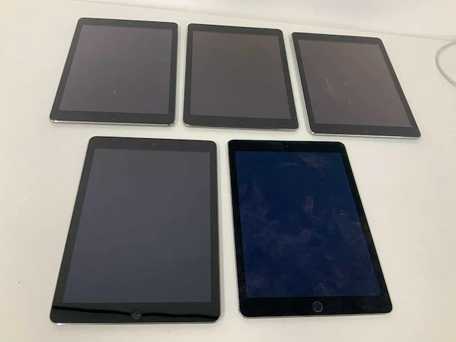 Apple - ipad air 1 16gb + air 2 128gb space gray (5x) - afbeelding 2 van  3
