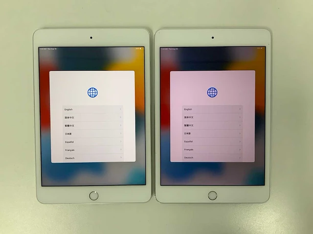 Apple - ipad mini 4 wifi 128gb silver (2x) - afbeelding 1 van  3