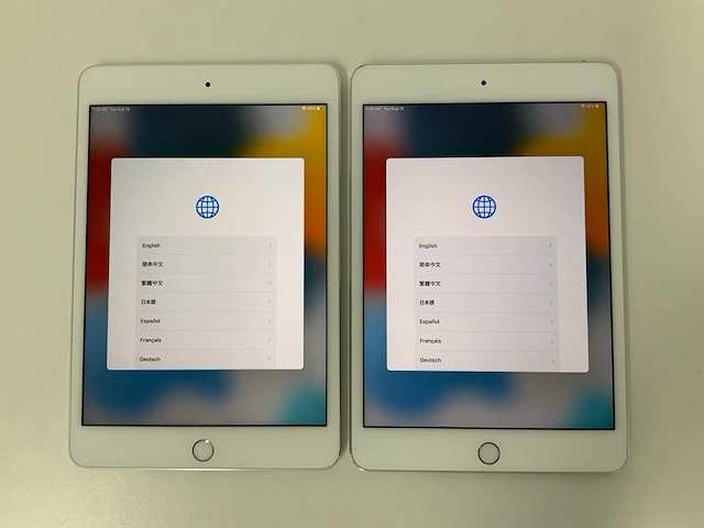 Apple - ipad mini 4 wifi 128gb silver (2x) - afbeelding 1 van  3