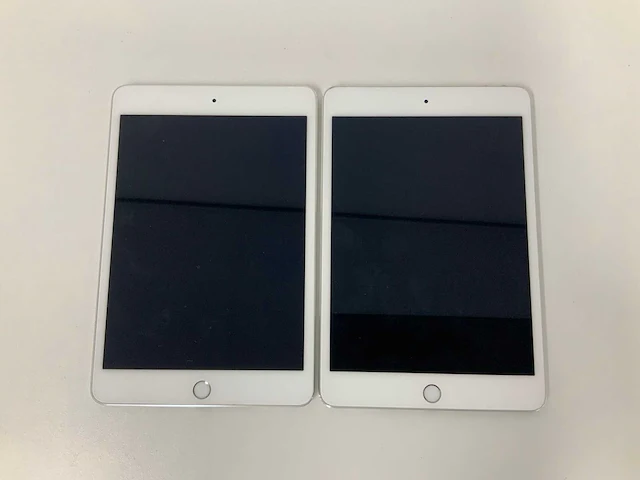Apple - ipad mini 4 wifi 128gb silver (2x) - afbeelding 2 van  3