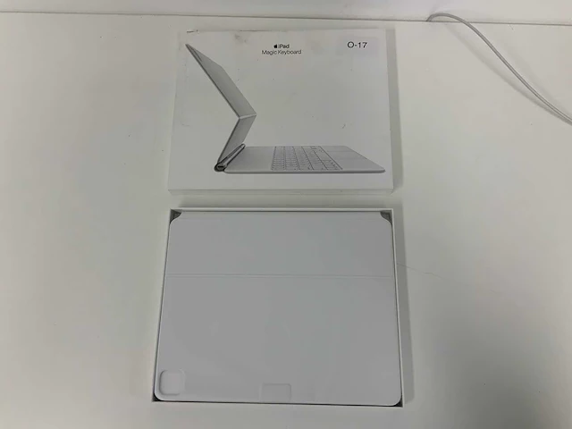 Apple - ipad pro 12.9-inch(3e, 4e, 5e generatie) magic qwerty keyboard white - afbeelding 1 van  2