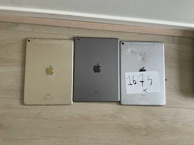 Apple - ipad pro 9.7-inch a1674 - tablet (3x) - afbeelding 2 van  3