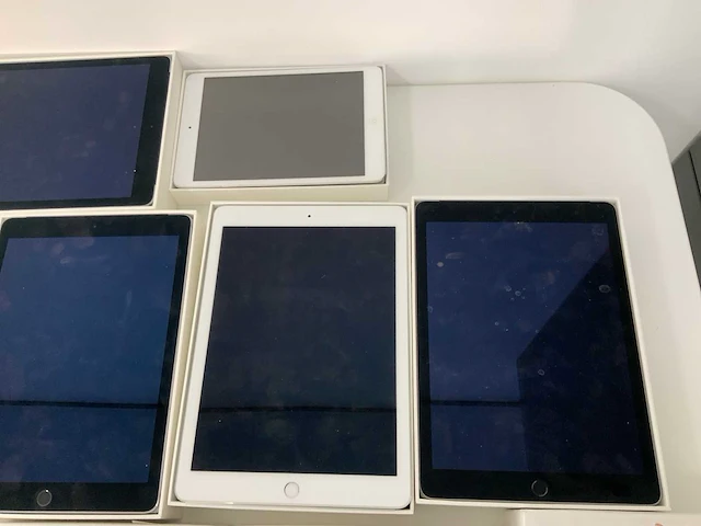 Apple - ipads (17x) - afbeelding 4 van  4