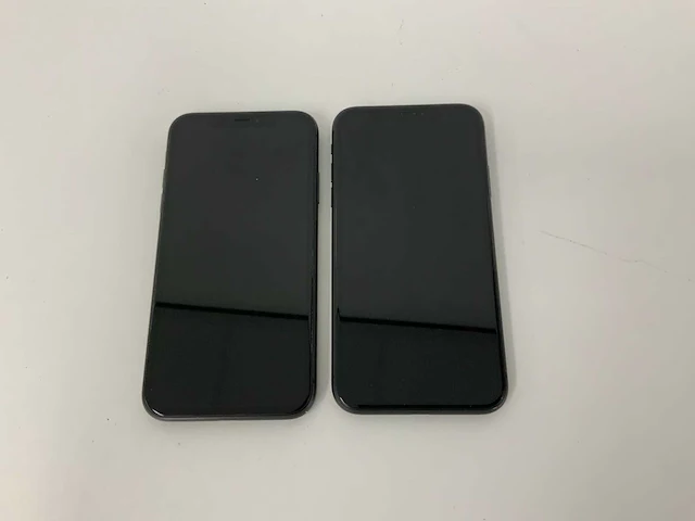 Apple - iphone 11 64gb black (2x) - afbeelding 2 van  3