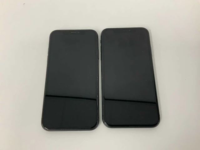 Apple - iphone 11 64gb black (2x) - afbeelding 2 van  3