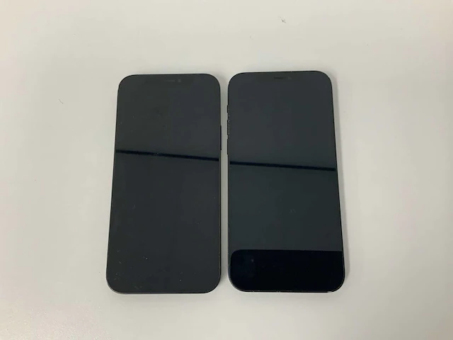 Apple - iphone 12 64/128gb black (2x) - afbeelding 2 van  3