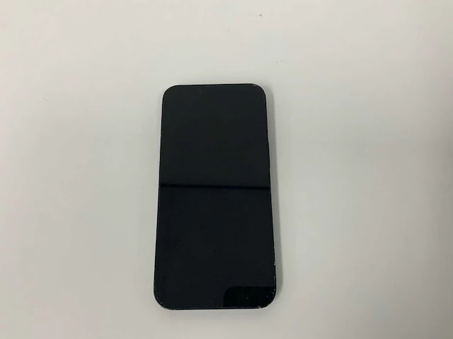 Apple - iphone 13 128gb black - mlpf3zda - afbeelding 2 van  3