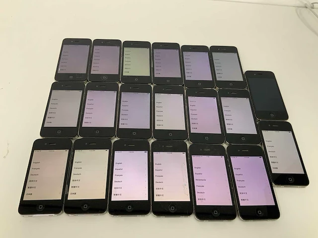 Apple - iphone 4 16gb black (20x) - afbeelding 1 van  3