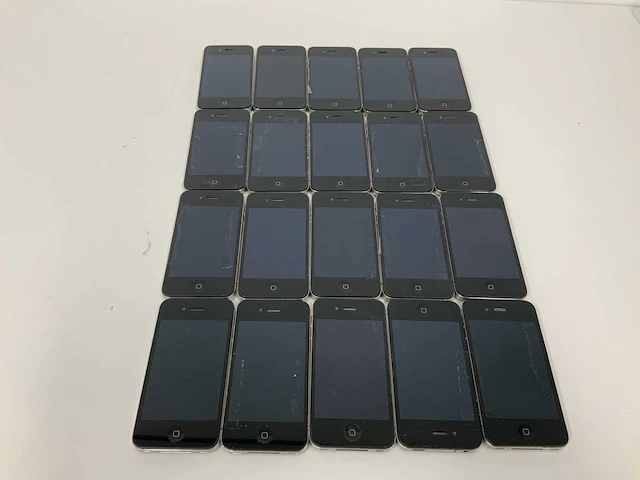 Apple - iphone 4 16gb black (20x) - afbeelding 2 van  3