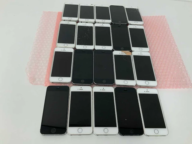 Apple - iphone 5/5s 16gb space gray/silver (20x) - afbeelding 3 van  3