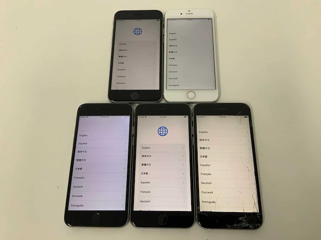 Apple - iphone 6s 32gb space gray/silver (5x) - afbeelding 1 van  3